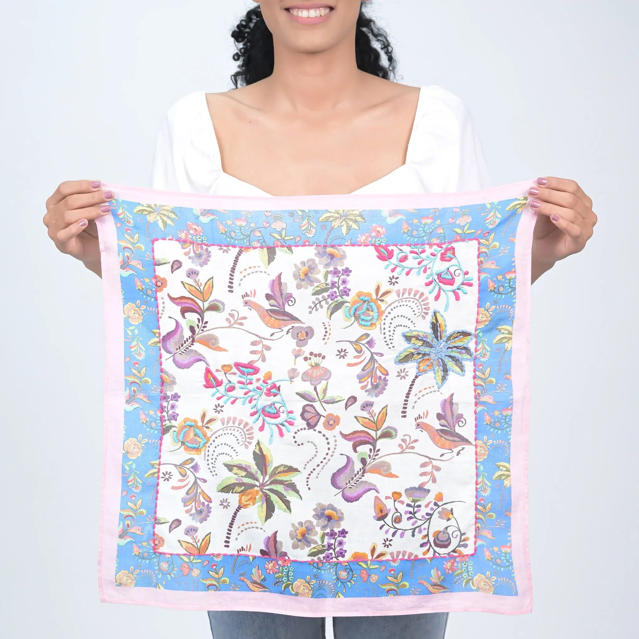 Charming Floral Bandana - beige pink