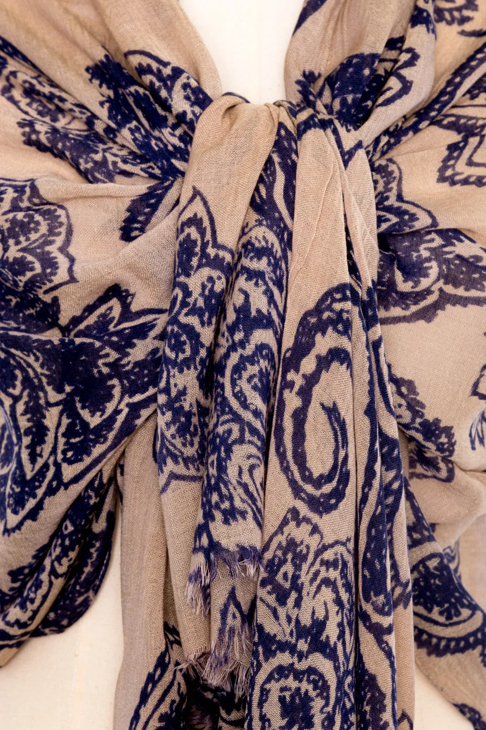 Nila Scarf