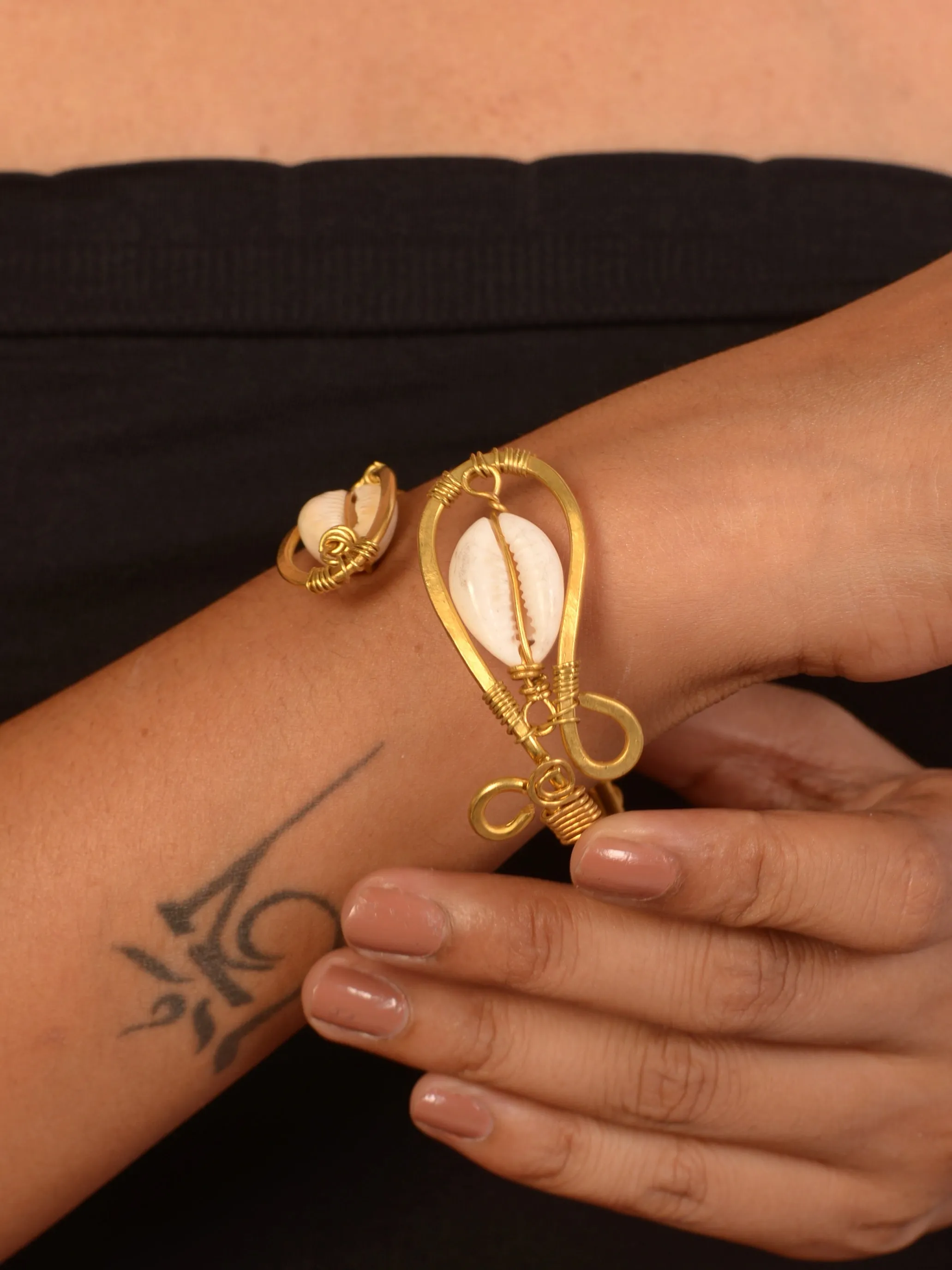 Urishilla Contemporary Dokra Bracelet