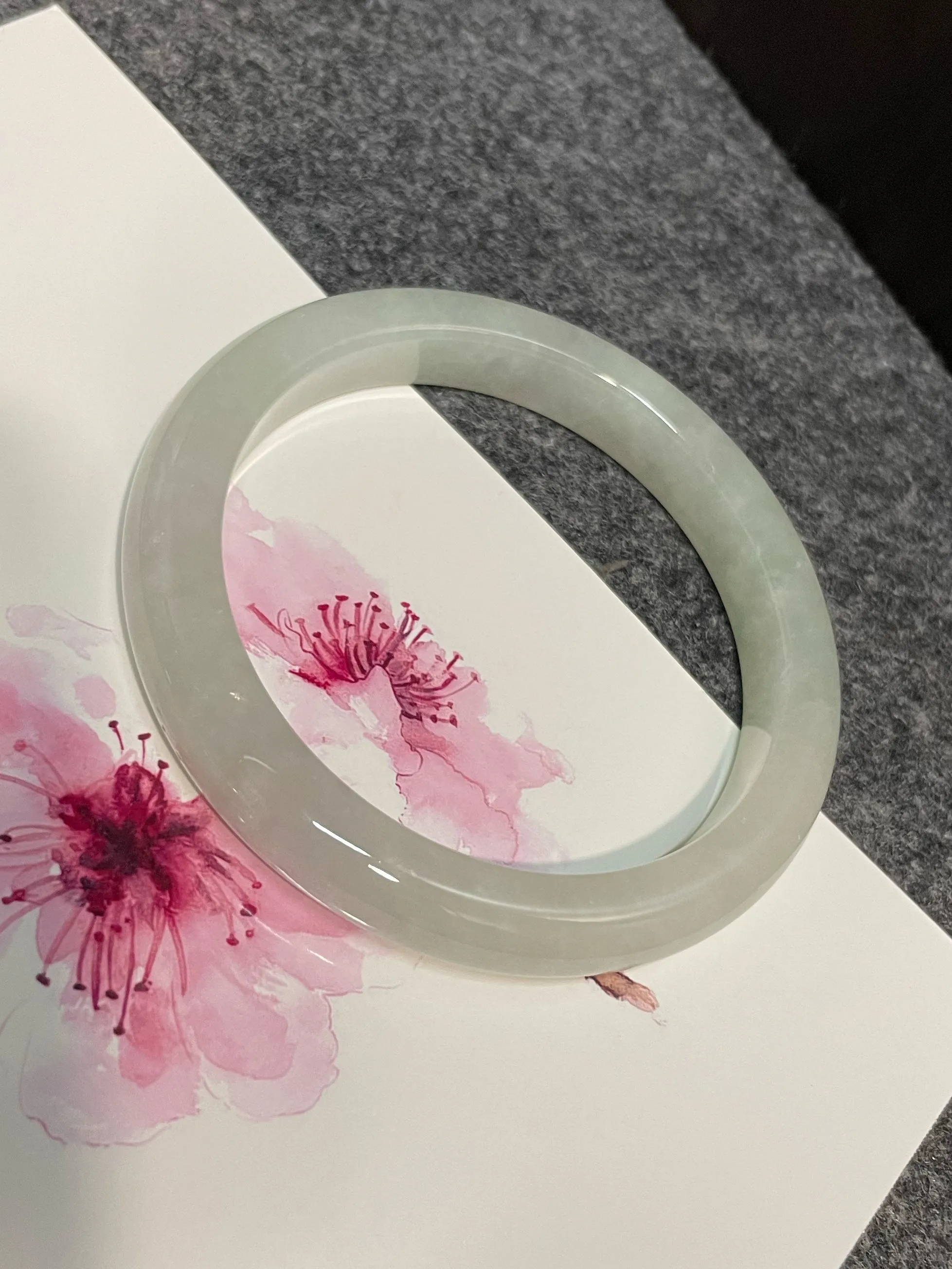 White Jadeite Bangle | 58mm (NJBA095)